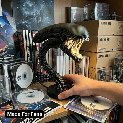 Turn Your Room Into a Sci-Fi Display.-QDL